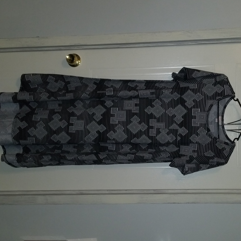 Lularoe Carly